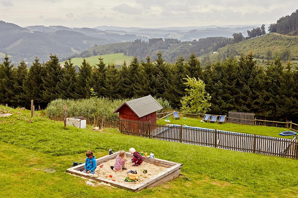 Pension Haus Am Einberg Meschede Exteriör bild